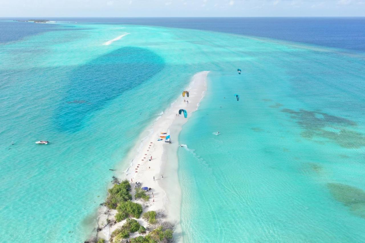 Summer Vibes Beach Front Rasdhoo Dış mekan fotoğraf